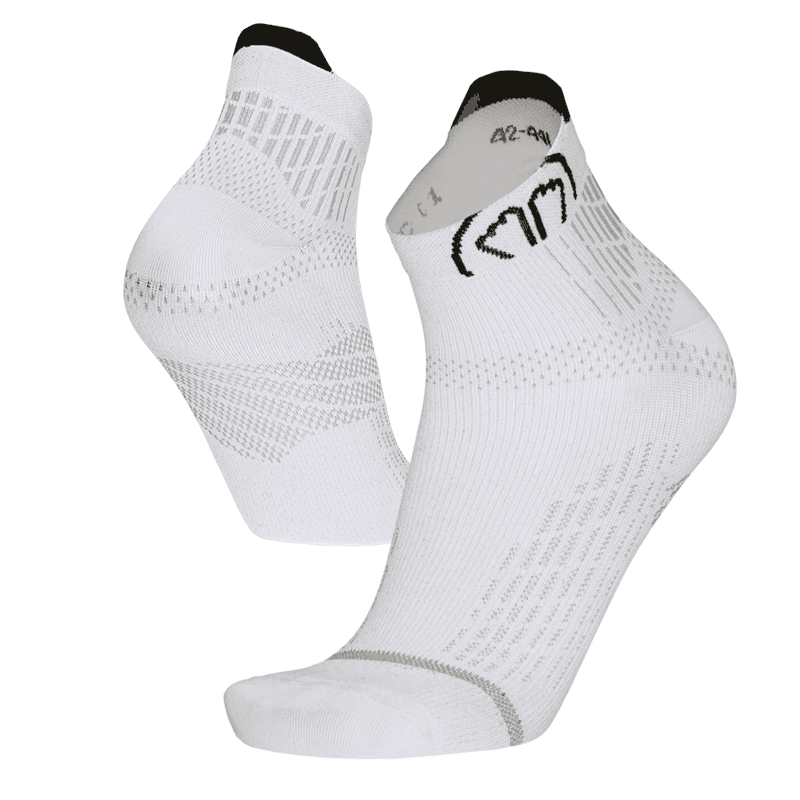 RUN ANATOMIC ANKLE UNISEX RUNNING SOCKS WHITE