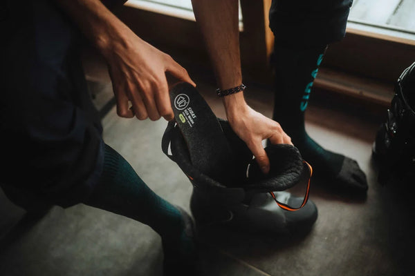 HOW CAN YOU AVOID SORE FEET WHEN SKIING?