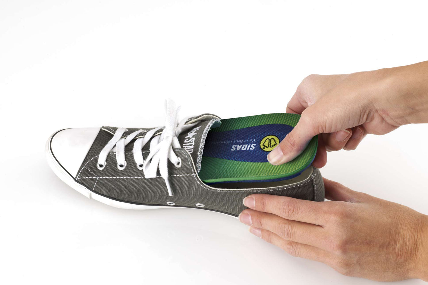 How do I cut my new shoe insole? – Sidas Canada