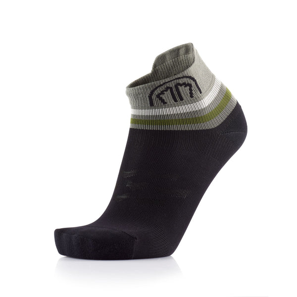 RUN ANATOMIC LIGHT ANKLE UNISEX RUNNING SOCKS